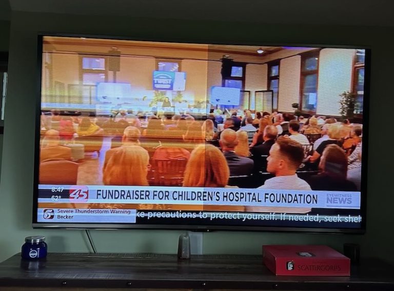 damaged TV screen thunderstruck